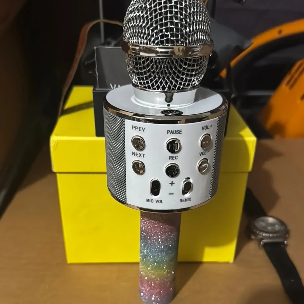 Silver Computer Microphone for Superior Sound Quality
